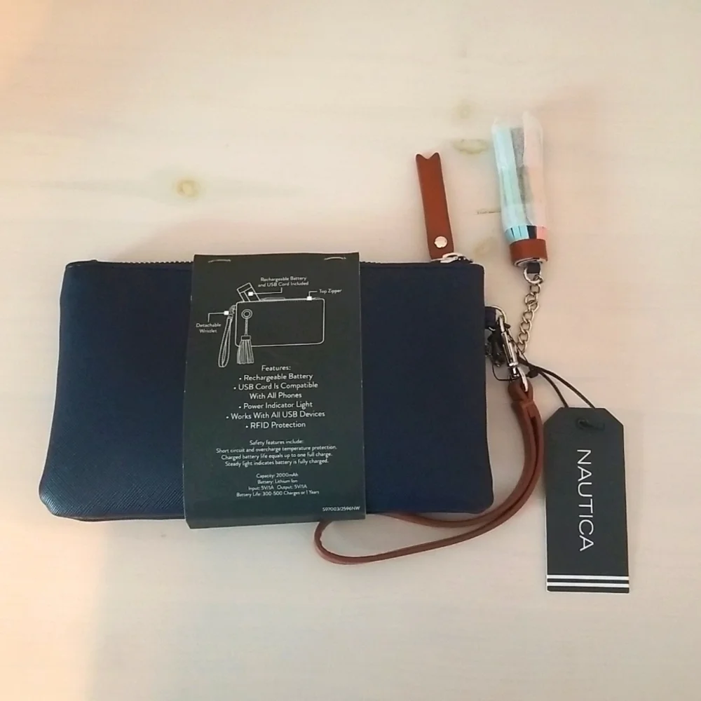 NWT- Nautica Wristlet with Battery and USB Cord, Navy Blue